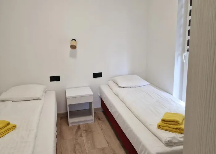 Blue * אוסטרובו